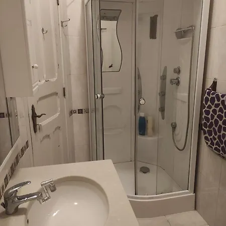 Perfect Near Airport 2 Δωμάτια σε οικογενειακή κατοικία