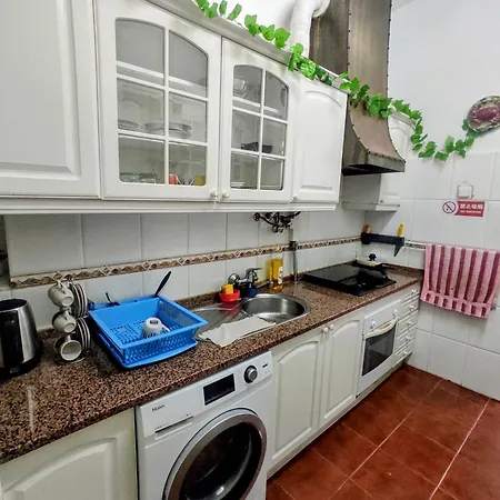 Perfect Near Airport 2 Homestay *