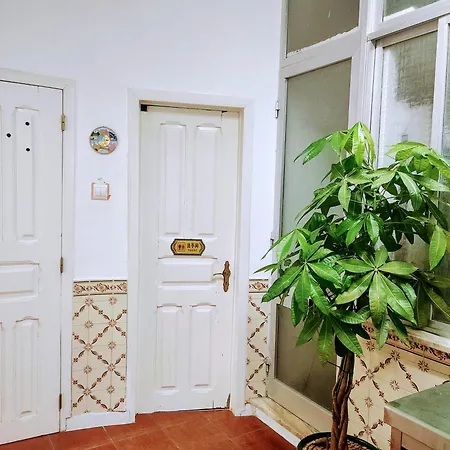 Perfect Near Airport 2 * Lizbona